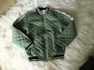 Áo phao nữ cổ bomber dưới 48kg mặc dược ạ
