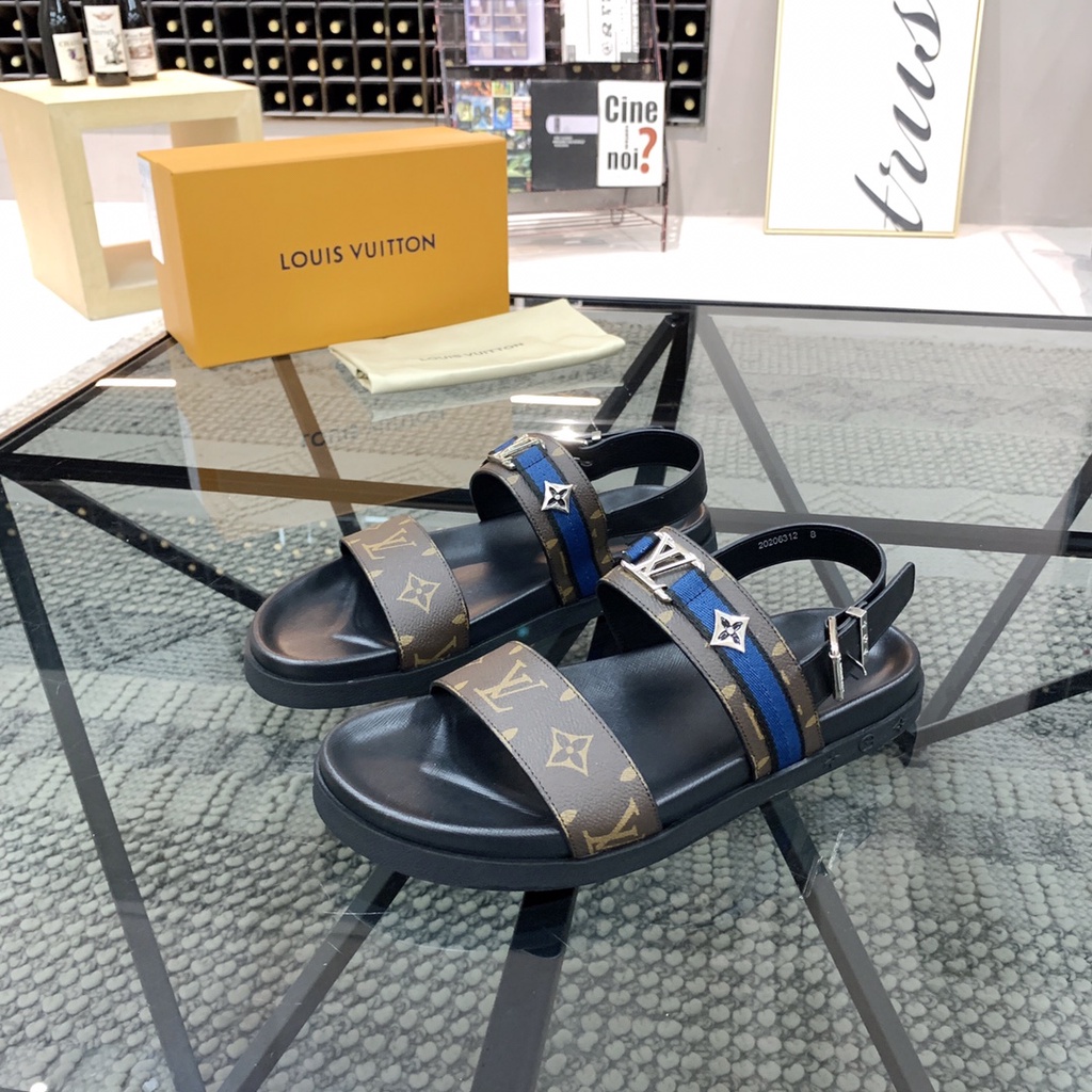 Bộ sưu tập dép nam da thật cao cấp Louis Vuitton LV thiết kế sang trọng và tiện lợi thể hiện đẳng cấp thời trang
