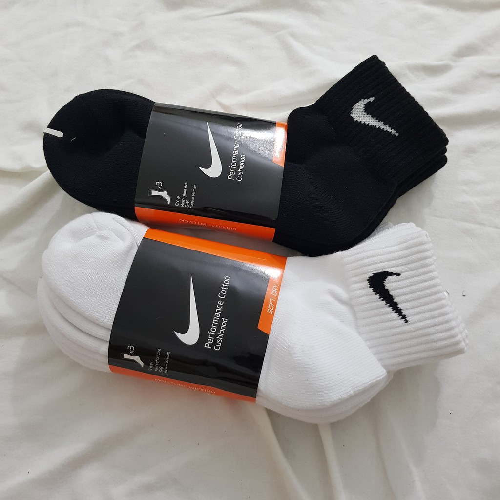 Combo 2 Pack 3 đôi tất thể thao Nike cổ thấp ( 1 Pack trắng, 1 Pack đen) ) - Free ship + Quà tặng từ TatsTats.vn