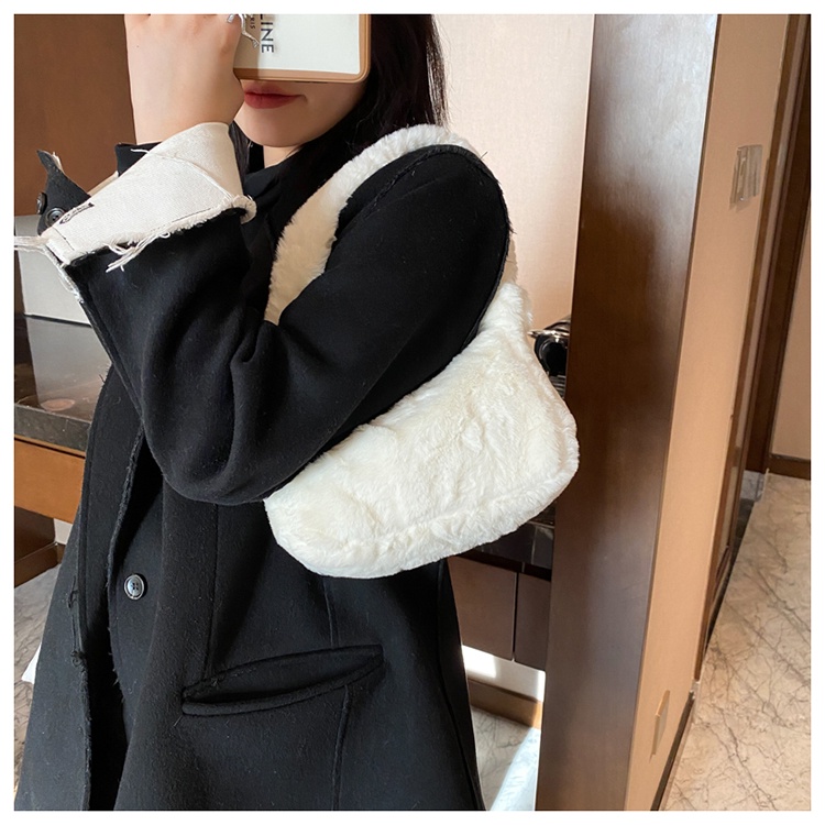 Túi Xách Tay Lông Mềm SK5226