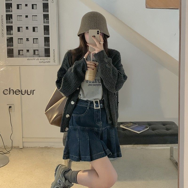 Chân váy jean IELGY ngắn mỏng xếp nếp phong cách cổ điển dễ phối đồ cho nữ