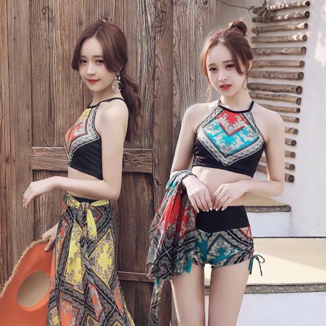 Bikini đi biển . Set 3 chi tiết ạ.  ✔️ áo thiết kế dây yếm , quần đùi cạp cai  ✔️kèm khăn choàng voan cát hàn, bộ rat êp