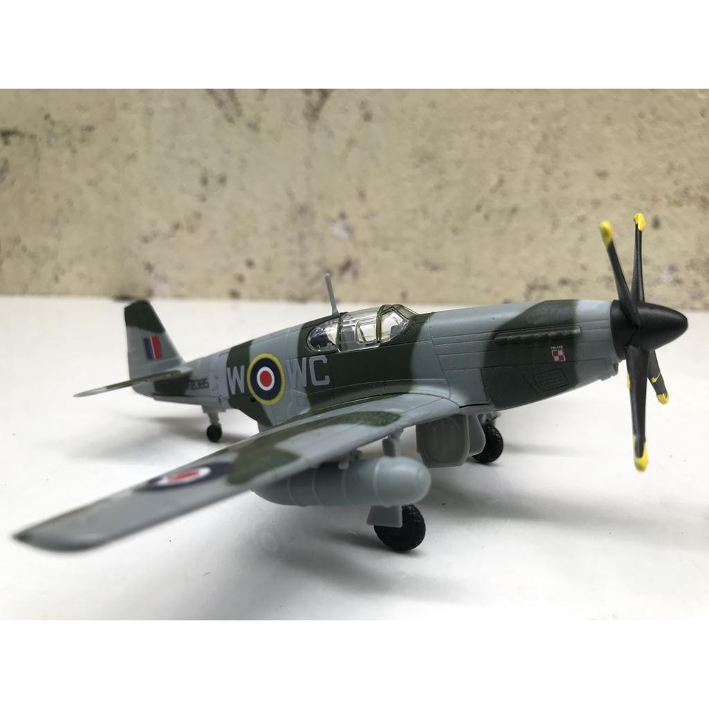Mô hình Máy bay P-51 Mustang Kinhdom  1:72