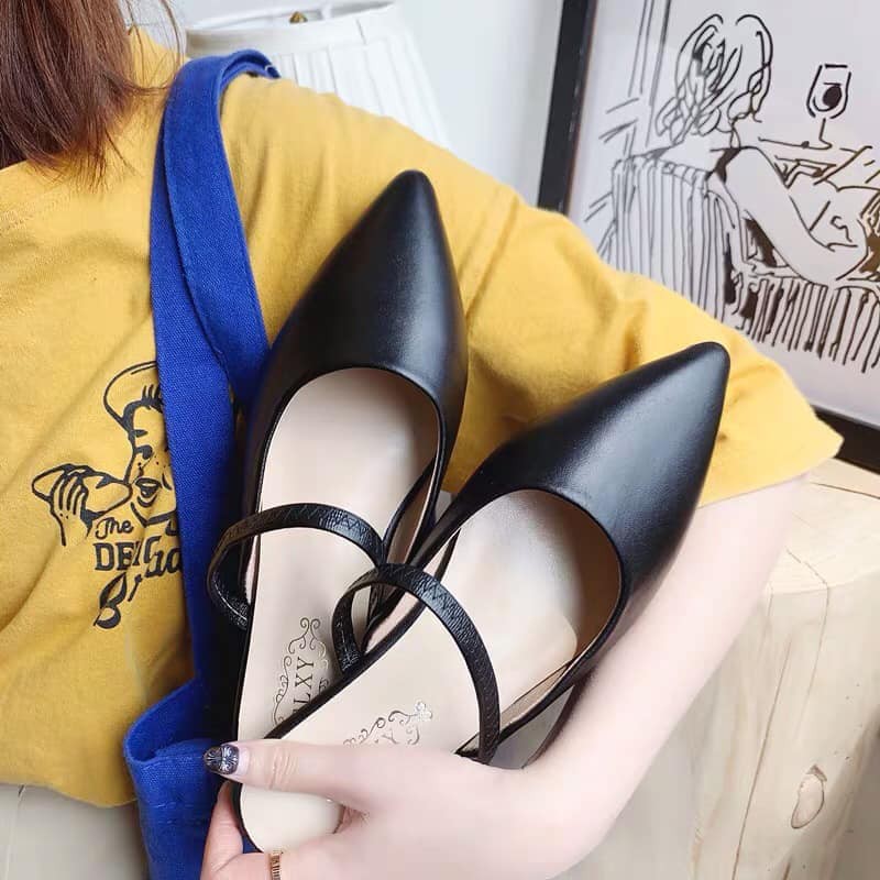 Giày sục dây mũi nhọn điệu đà Hàn Quốc | BigBuy360 - bigbuy360.vn