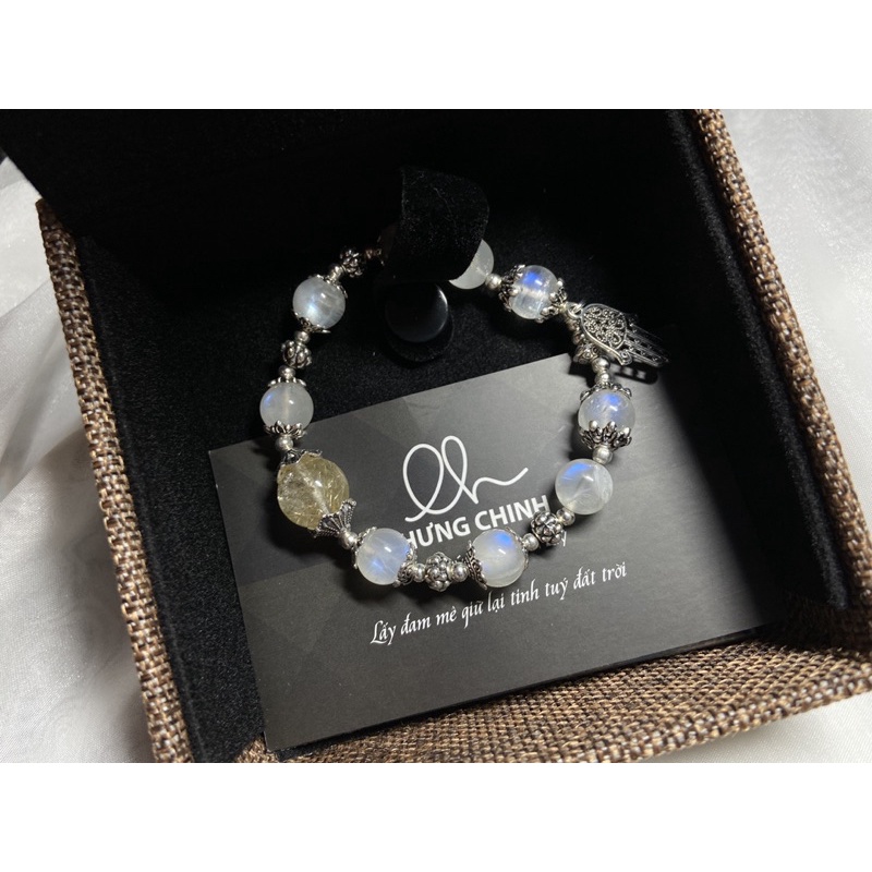 Vòng tay mặt trăng