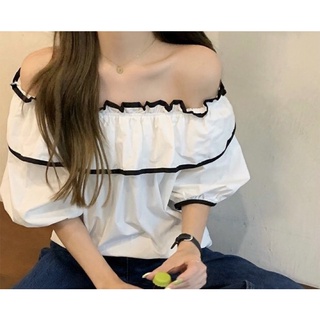 Áo trễ vai viền đen