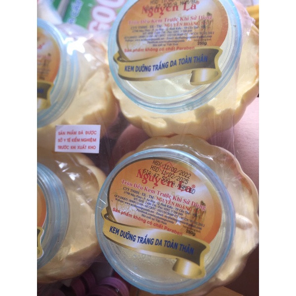 Kem Quả Bí Nguyễn La Dưỡng Trắng Da Toàn Thân 250g