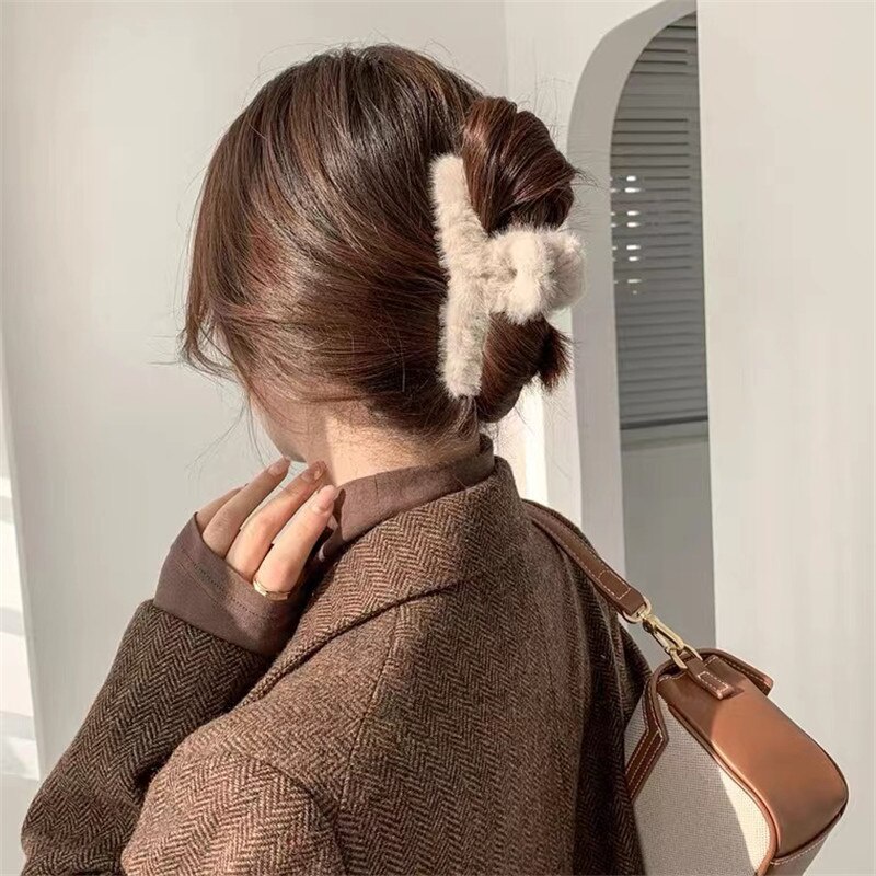 Kẹp tóc màu sắc ngọt ngào thời trang thu đông cho nữ