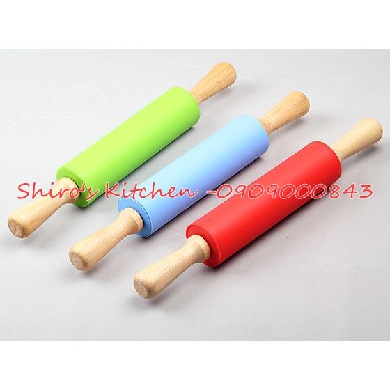 Cán bột tay gỗ thân silicone