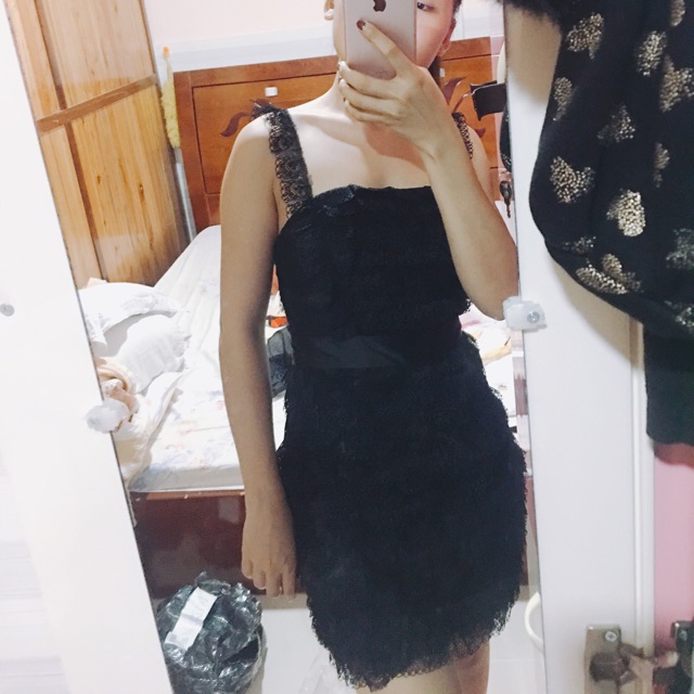 Đầm ren tầng