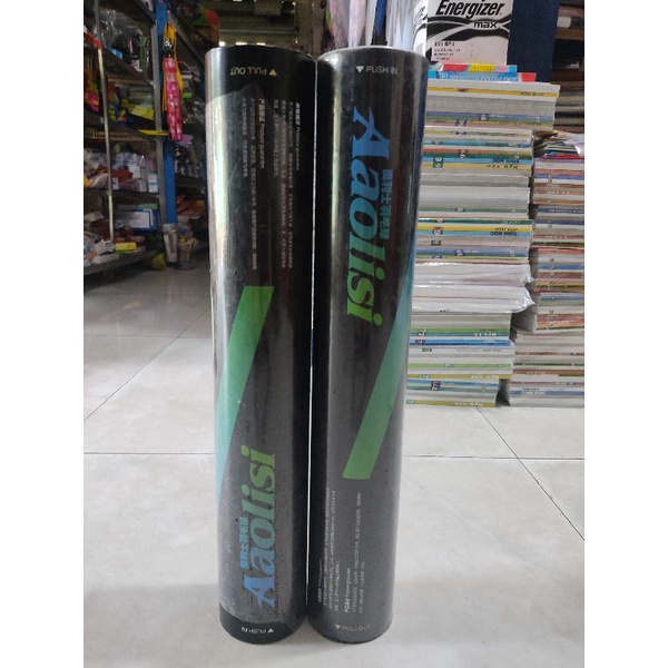 12 quả cầu lông đánh vợt