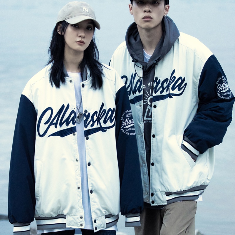 ✦ AFFLIGA ✦Áo khoác bóng chày màu trắng đen in chữ phong cách Hàn Quốc đơn giản thời trang cho cặp đôi size M-3XL