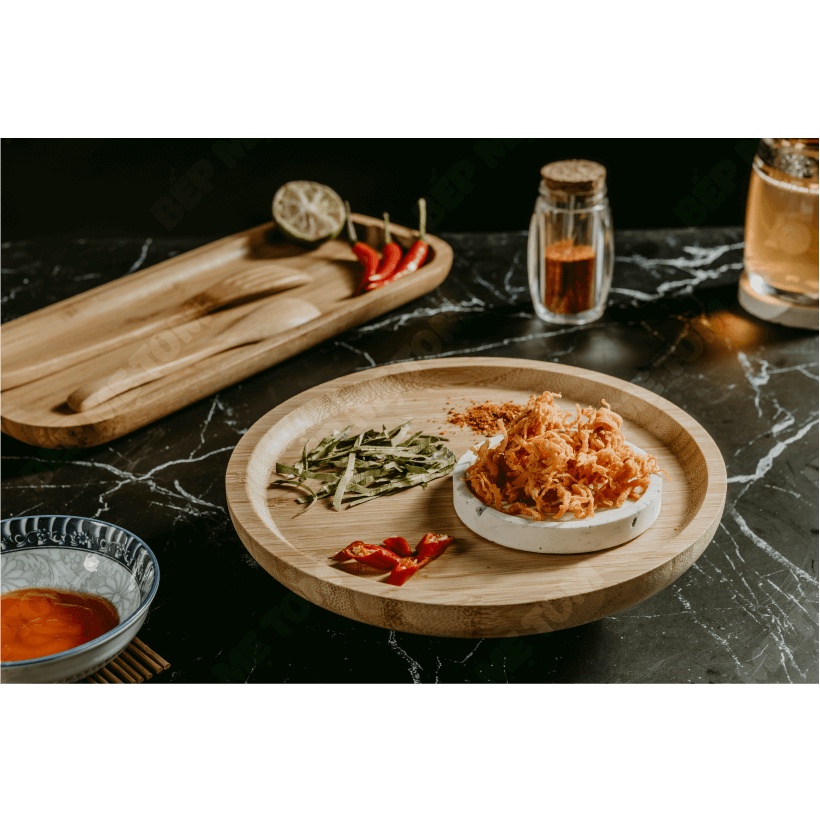 Đồ Ăn Vặt Khô Gà Lá Chanh 300g Bếp Mẹ Tom | BigBuy360 - bigbuy360.vn