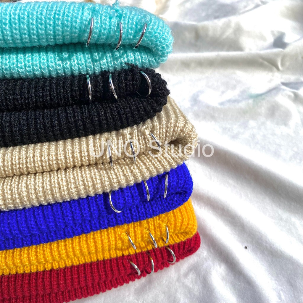 Mũ beanie len rách kèm khuyên