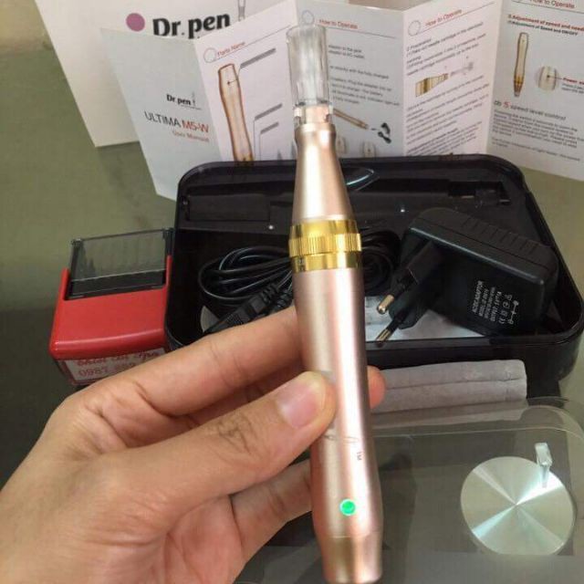 Máy phi kim Dr Pen vàng tích điện cấy tảo cấy phấn phi kim. Tặng kèm 2 đầu kim