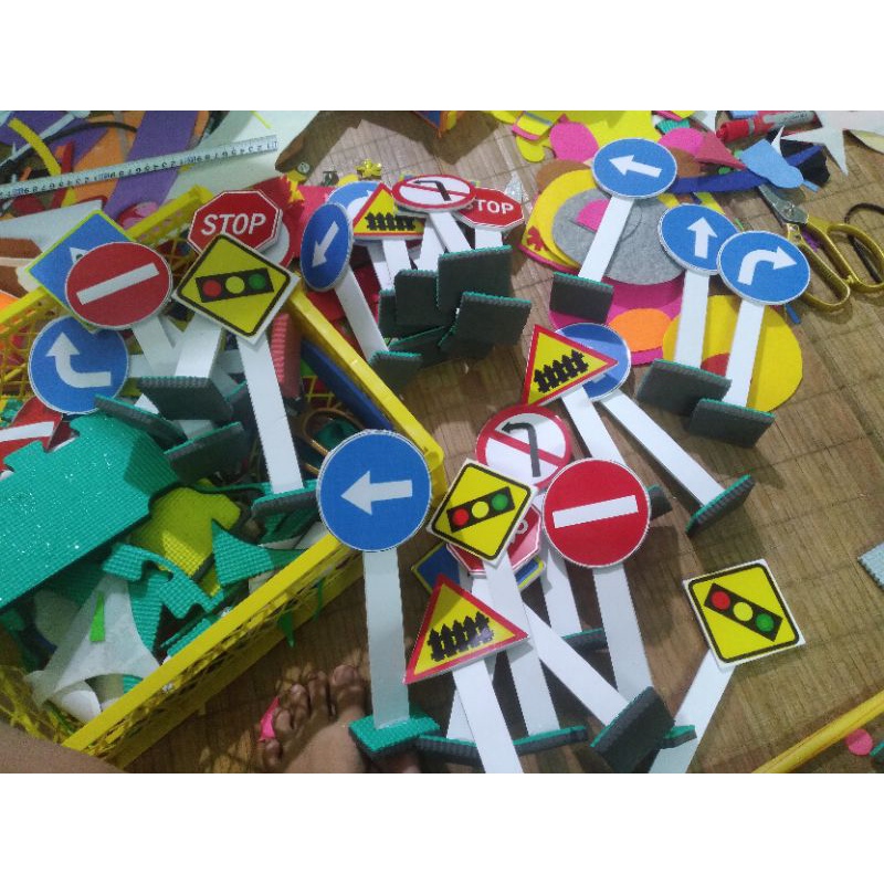 Combor 7 biển báo giao thông