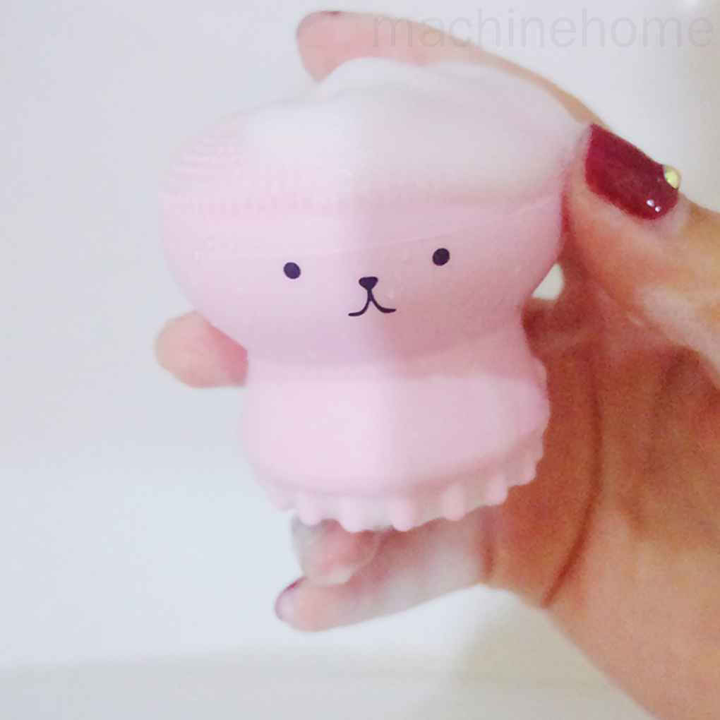 Bàn chải tắm massage làm sạch sâu tẩy tế bào chết hình hoạt hình dễ thương