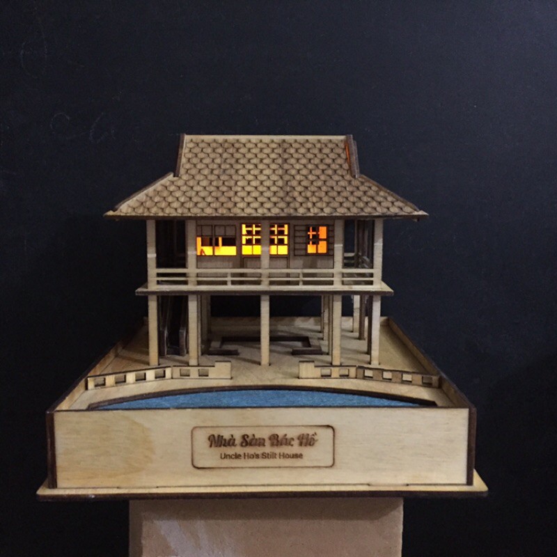 Mô hình nhà sàn Bác Hồ 18 x 17 x15cm