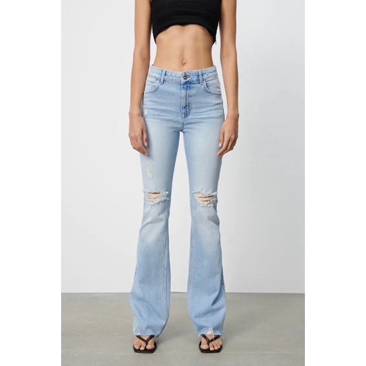 Quần Jeans Zara rách gối Z1975 ống loe.