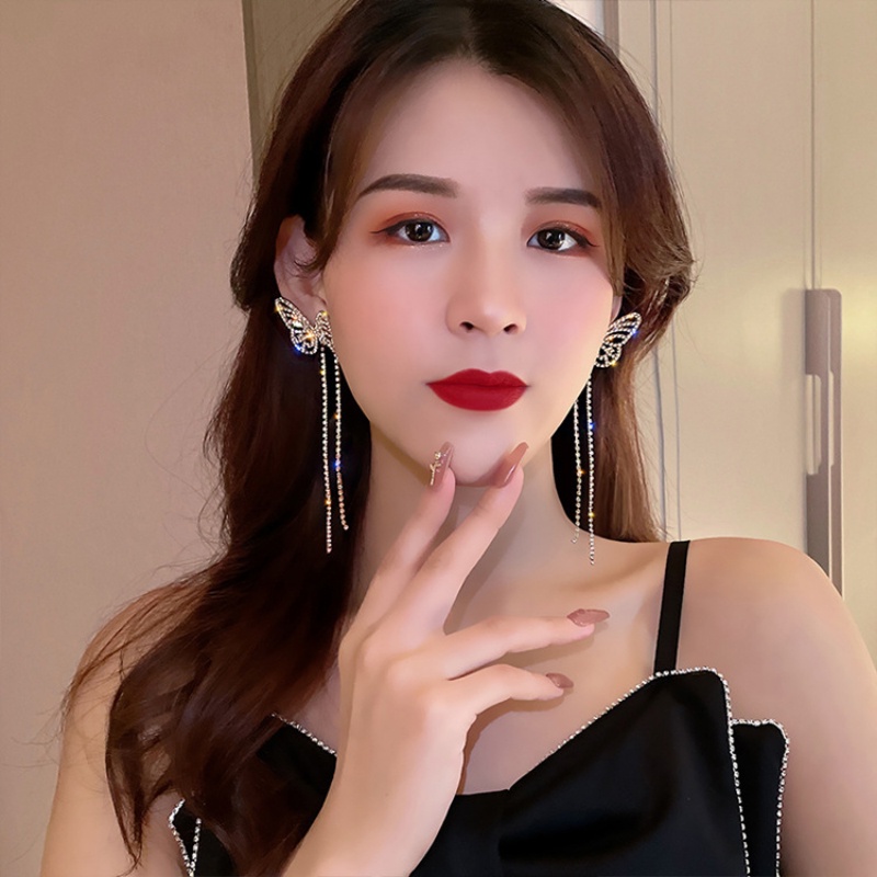 Bông Tai Dài Hình Bươm Bướm Đính Kim Cương Giả