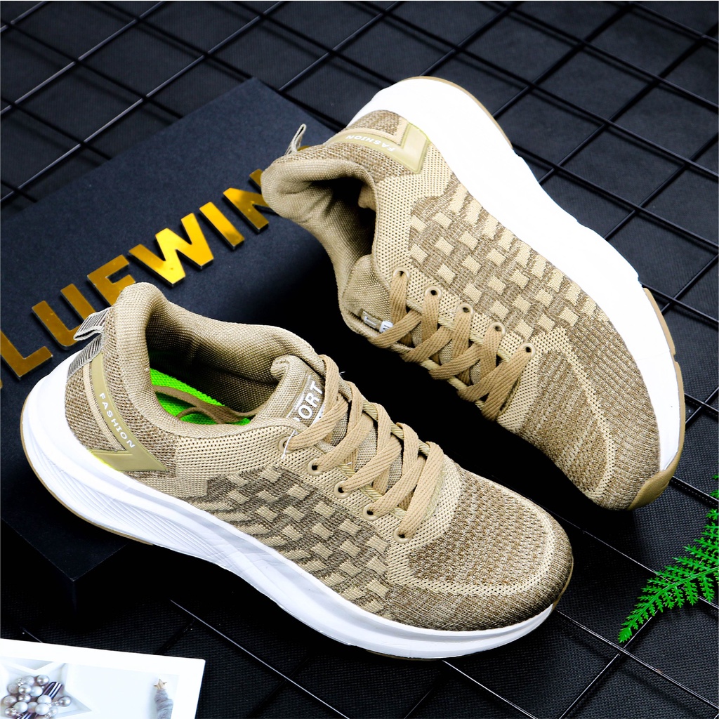 Giày Thể Thao Nam BLUEWIND Vải Dệt Thoáng Khí Chạy Bộ  68280