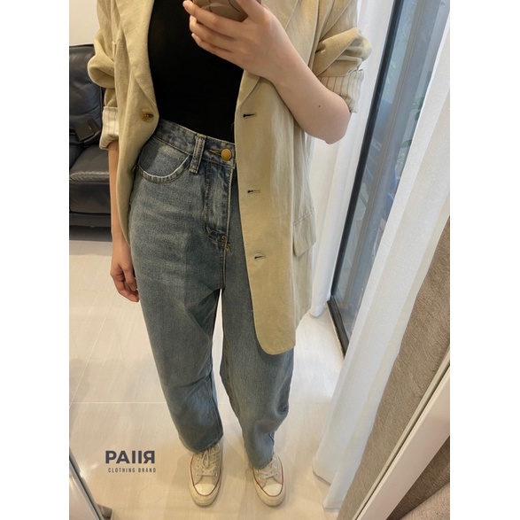 Quần bò ống suông xanh trung Codie Jeans | BigBuy360 - bigbuy360.vn