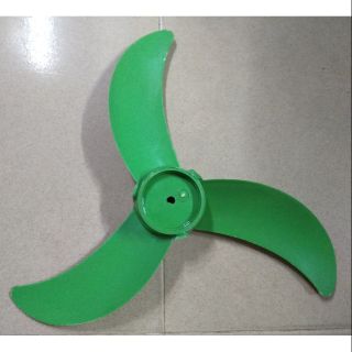 Cánh Quạt Màu Xanh