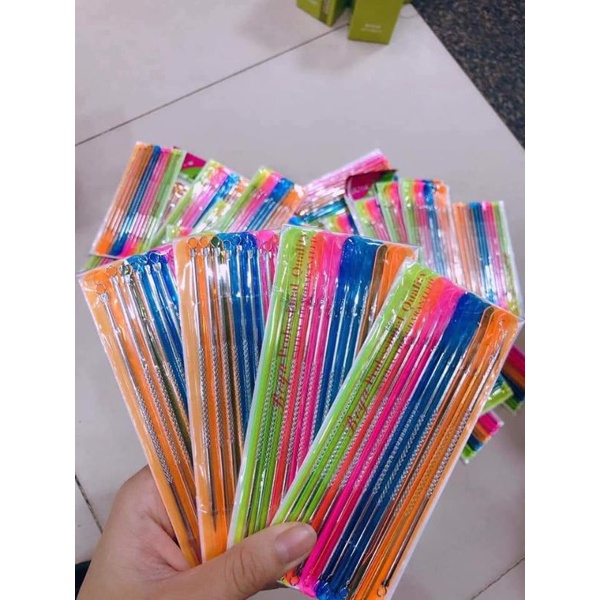 Que nặn mụn 2 đầu