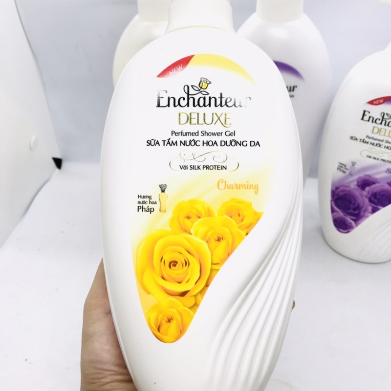 Sữa Tắm/ Dầu Gội Enchanteur Hương Nước Hoa 650g