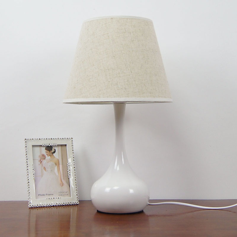 Đèn ngủ để bàn trang trí phòng ngủ phong cách Bắc Âu D1809 (tặng kèm bóng led) - CÓ SẴN