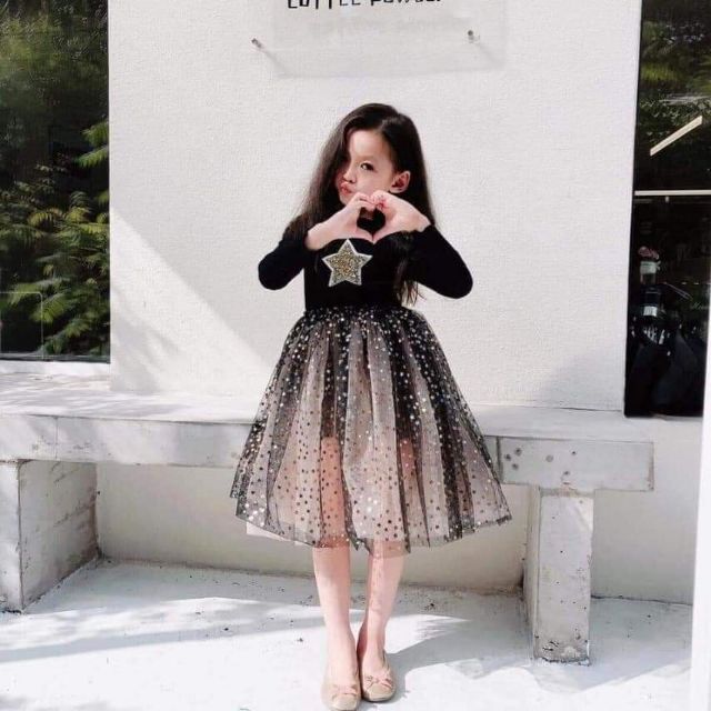 Váy bé  gái liền chân chất cotton hình sao lấp lánh
