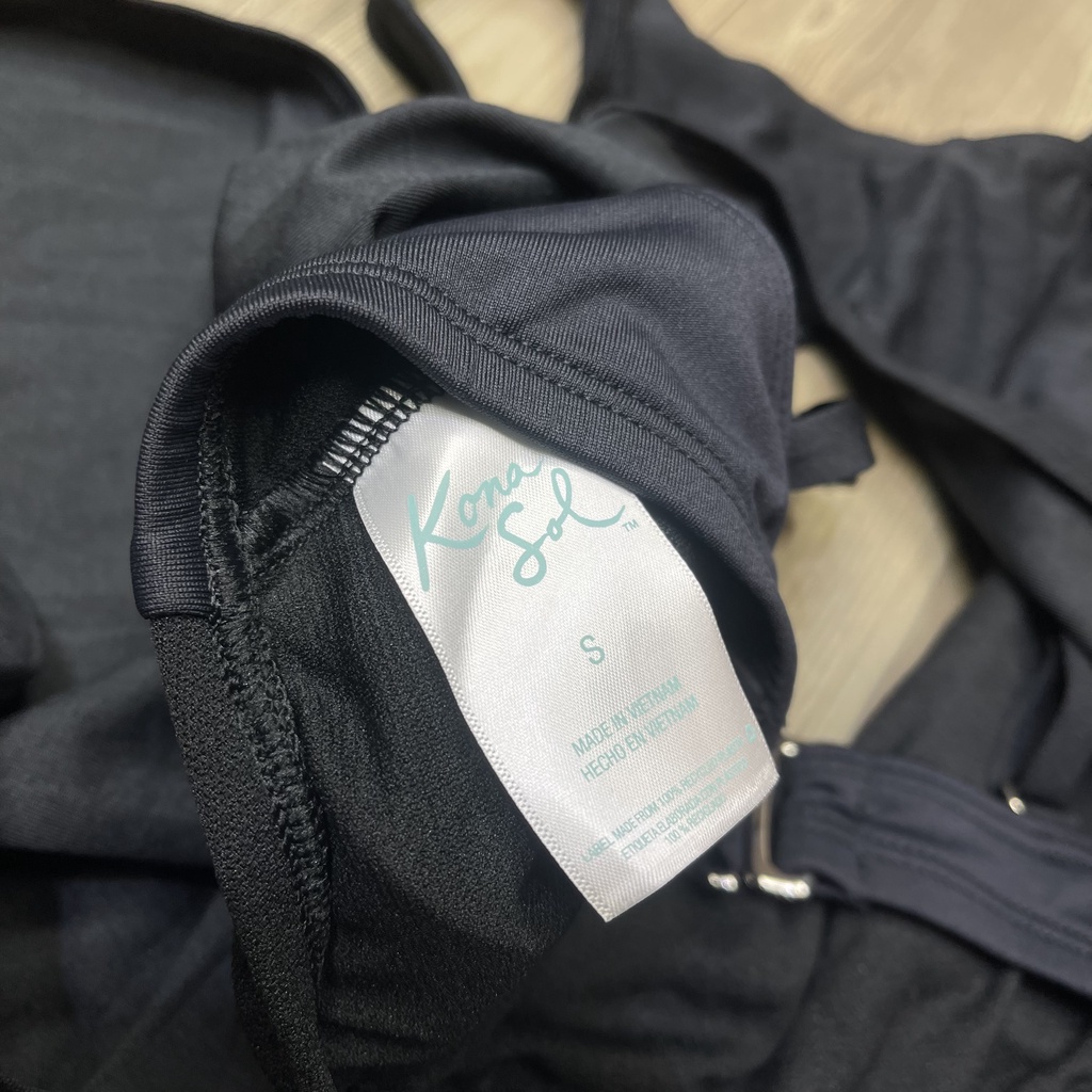 Áo tank liền bra có mút