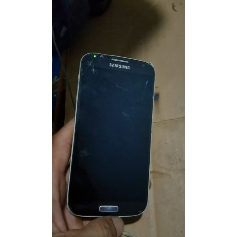 Xác Samsung s4 hư màn  mã hàn i337