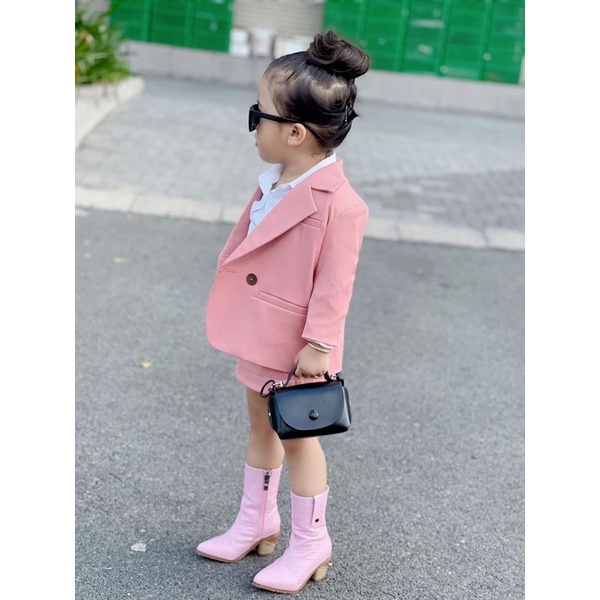 Set vest hồng sành điệu cho bé gái, size cho bé 15kg đến 35kg