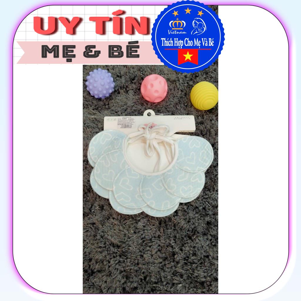Yếm ăn 6 cánh hoa (2 cái) 3284,  chất liệu cotton 100% , thương hiệu Aiueo Nhật Bản