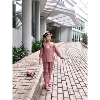 BỘ LAM ĐI CHÙA CHO BÉ GÁI [ KIỂU SẨM HOA SEN ]