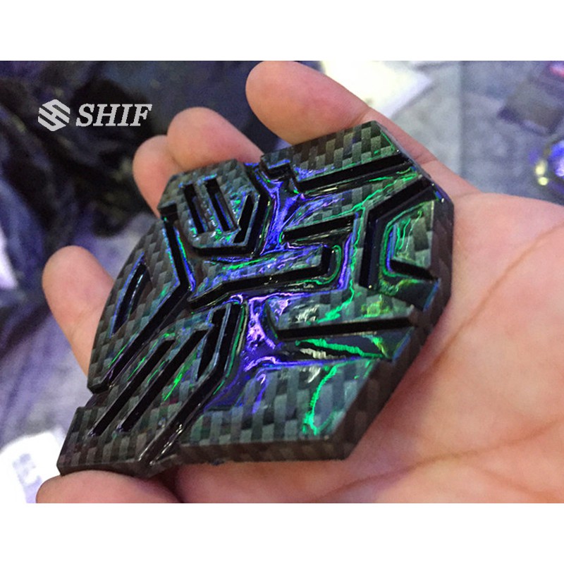 Biểu tượng sợi carbon trang trí xe hơi