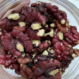 Nhân óc chó đỏ Mỹ