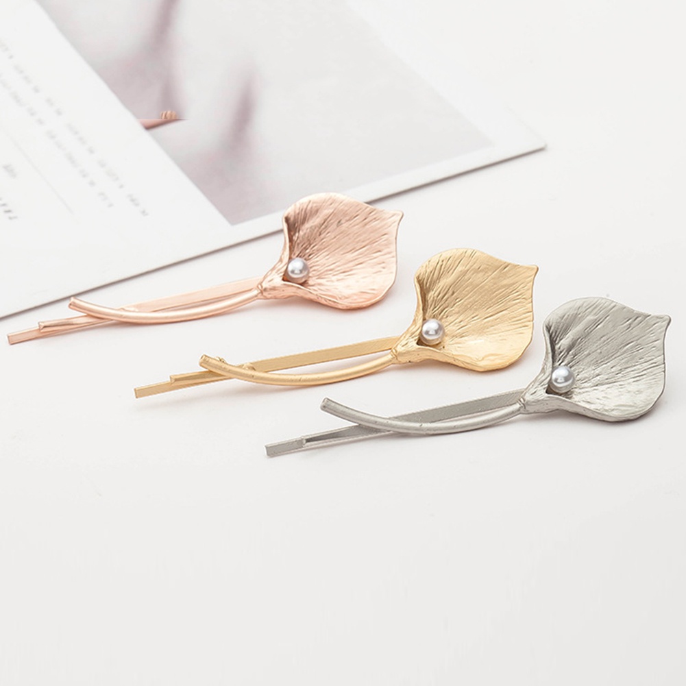 Kẹp tóc đính hoa và ngọc trai giả thanh lịch dành cho nữ