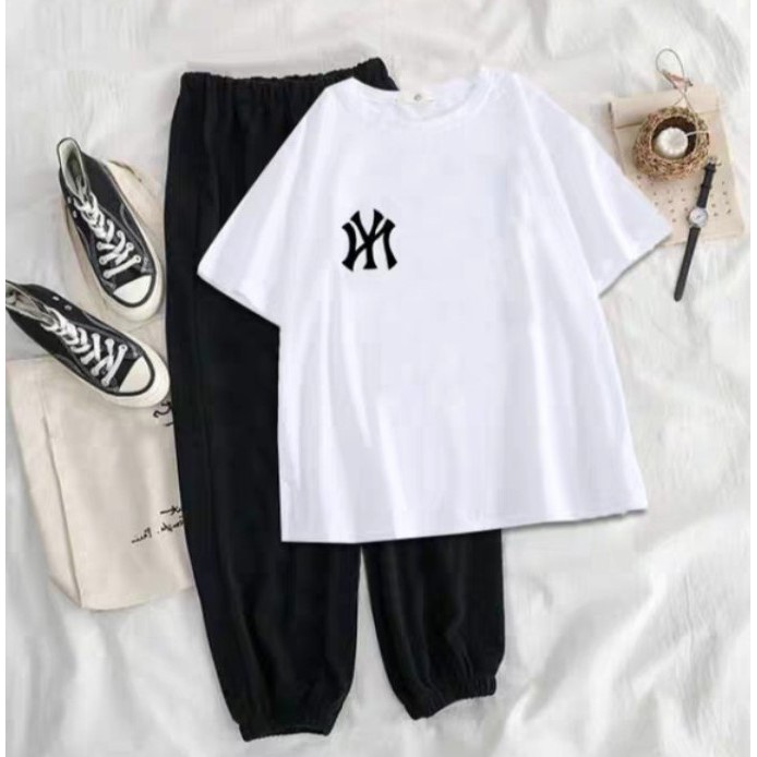 Bộ áo thun ny kèm quần bom chun gấu áo chất cotton dày dặn, quần dáng đẹp, phù hợp mặc đi chơi, mặc ở nhà.