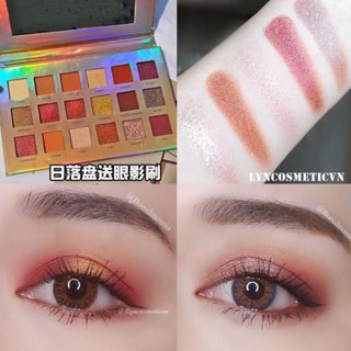 Phấn Mắt Muge Leen Cat 18 Ô Mẫu Mới