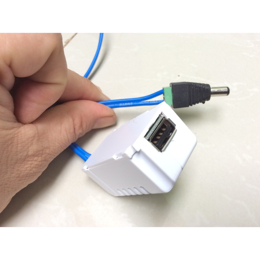 5V USB Sạc Điện Thoại Từ Ắc Quy - Từ Pin Năng Lượng Mặt Trời.