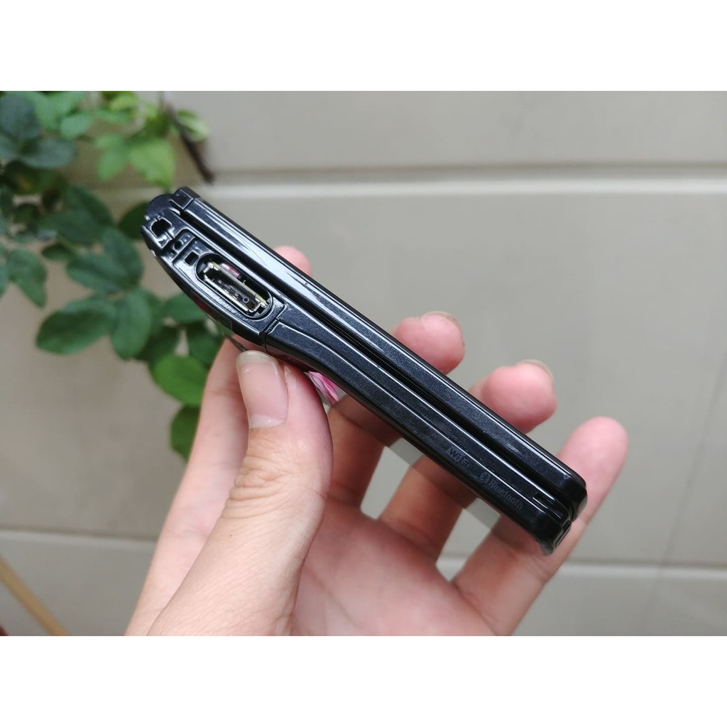 Điện thoại NEC N-02C màu đen