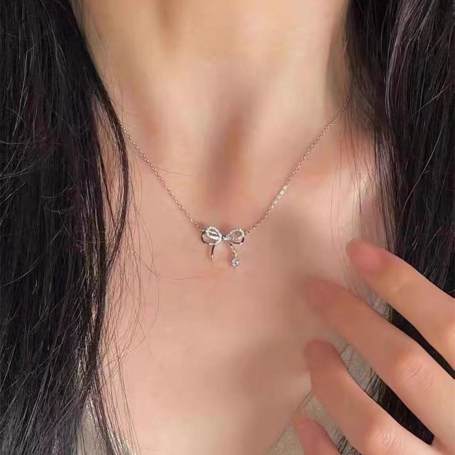 Vòng cổ Mạ Bạc Mặt Nơ Đính Đá Pha Lê Phong Cách Hàn Quốc