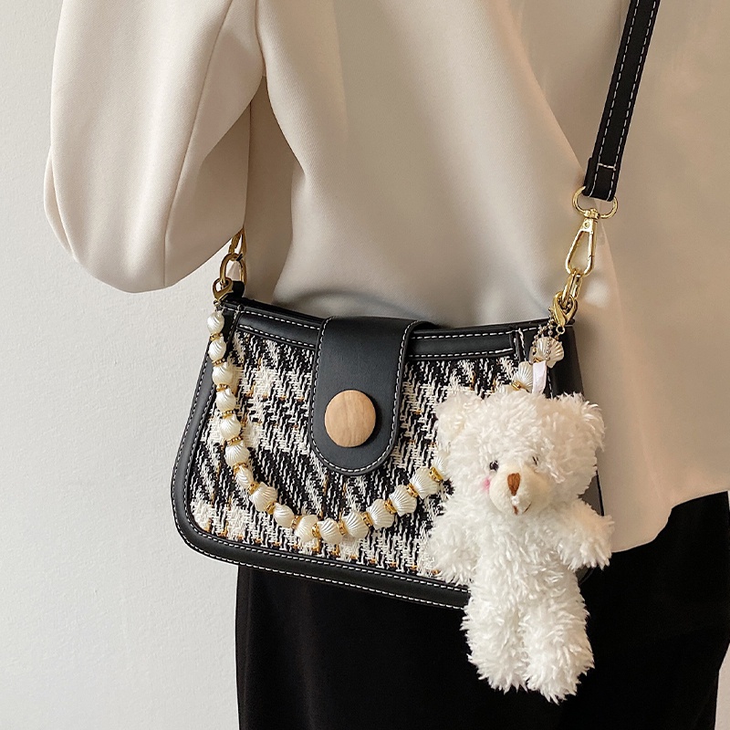 Túi kẹp nách - Túi đeo chéo nữ khóa tròn kẻ caro tặng kèm móc khóa gấu phong cách Hàn Quốc WESTIE - A106.TXN