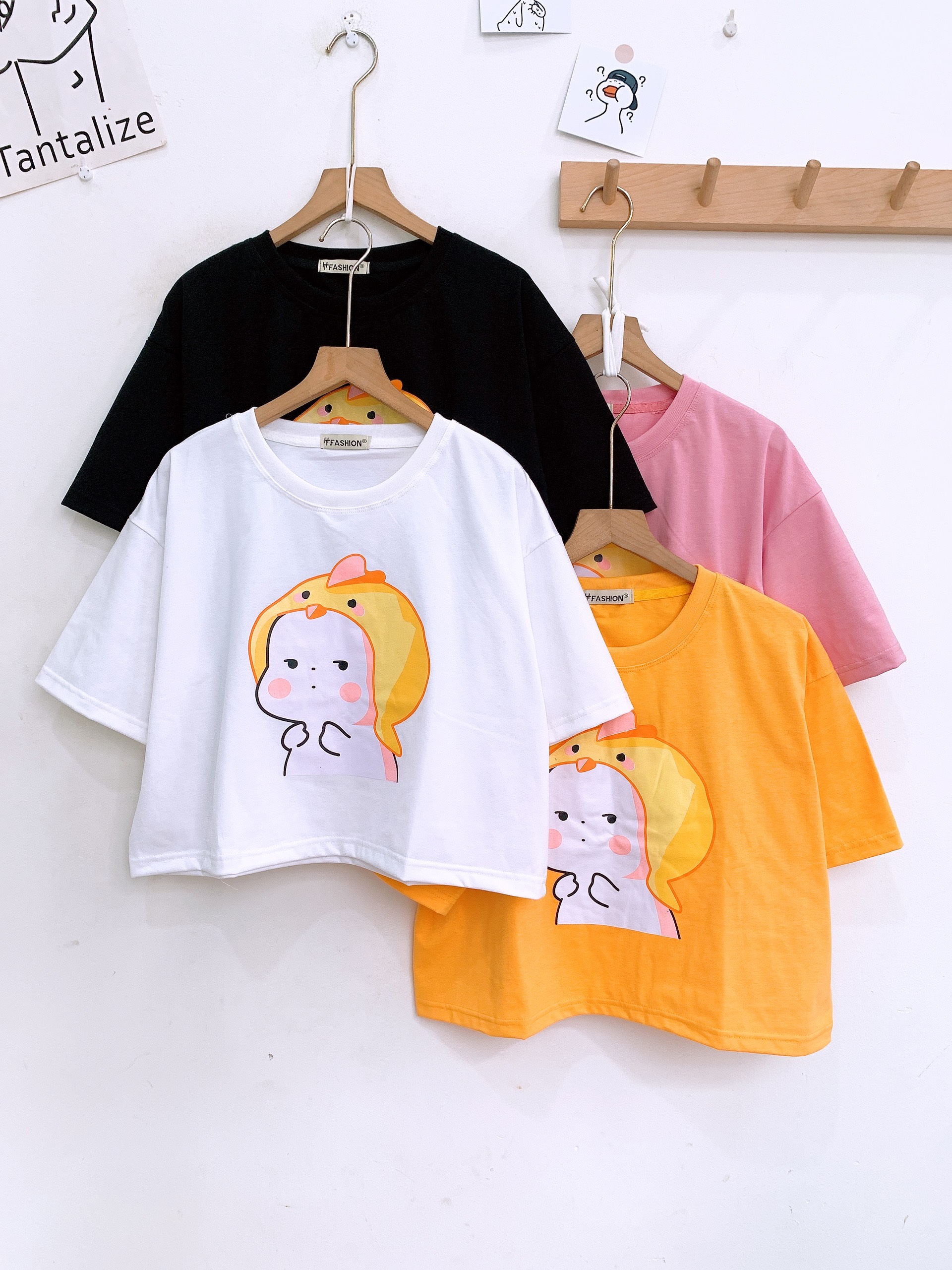 Áo thun tay lỡ croptop hình con cô gái đội mũ vịt cute nhiều màu sắc FREESIZE