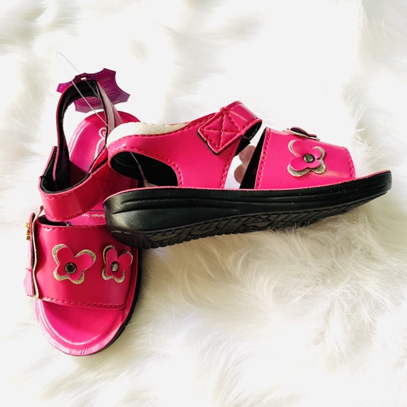 Giày Sandal quai hậu học sinh cho các bé gái hình thỏ hello màu hồng siêu dễ thương