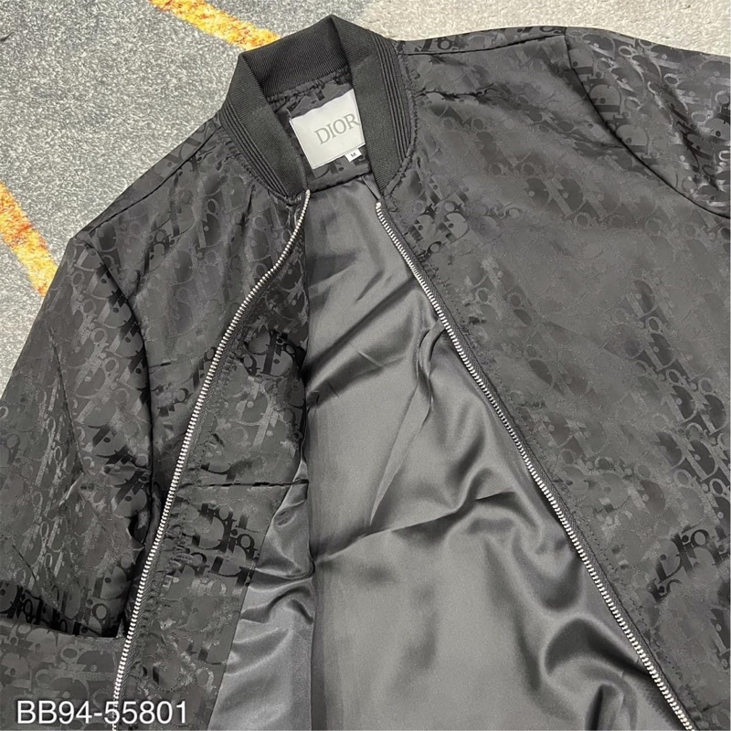 Áo khoác cổ bomber vân  chất gió đẳng cấp