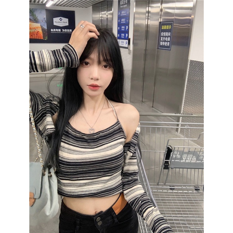 Set đồ COZOKC gồm áo khoác cardigan dài tay và áo hai dây phong cách Hàn Quốc quyến rũ dành cho nữ