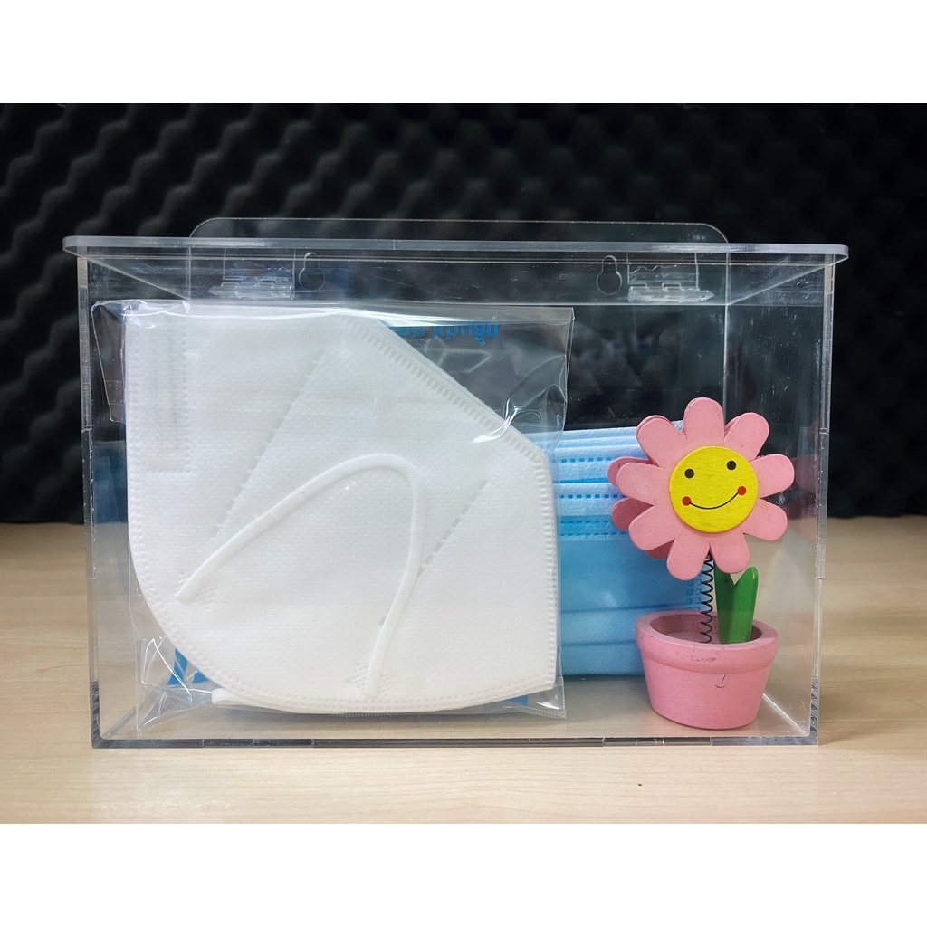Hộp đựng khẩu trang bằng acrylic 20cm tiện ích